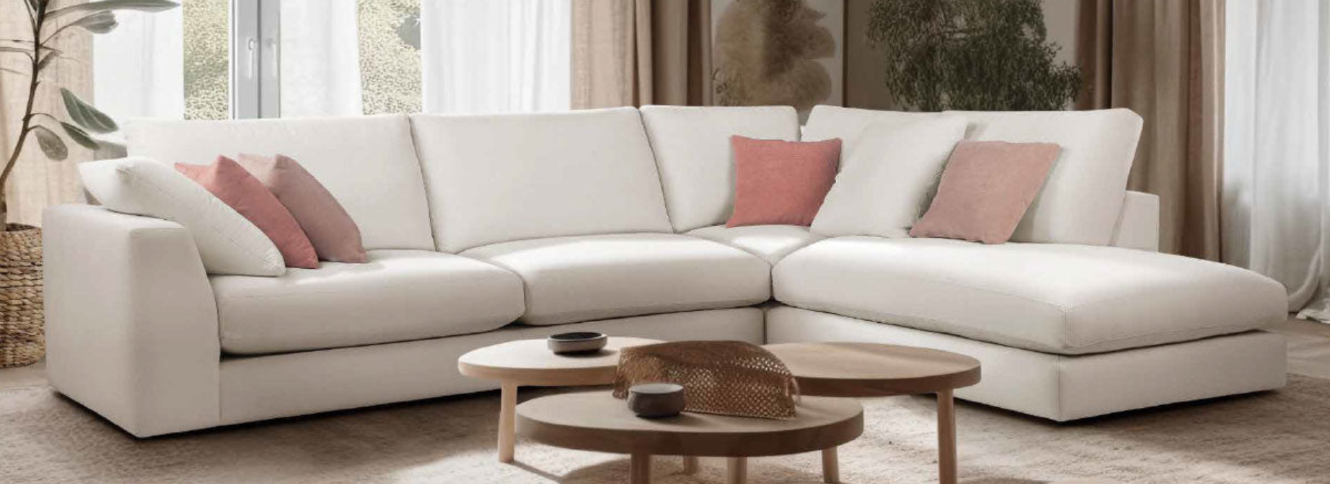 Cómo colocar cojines en un sofá chaise longue