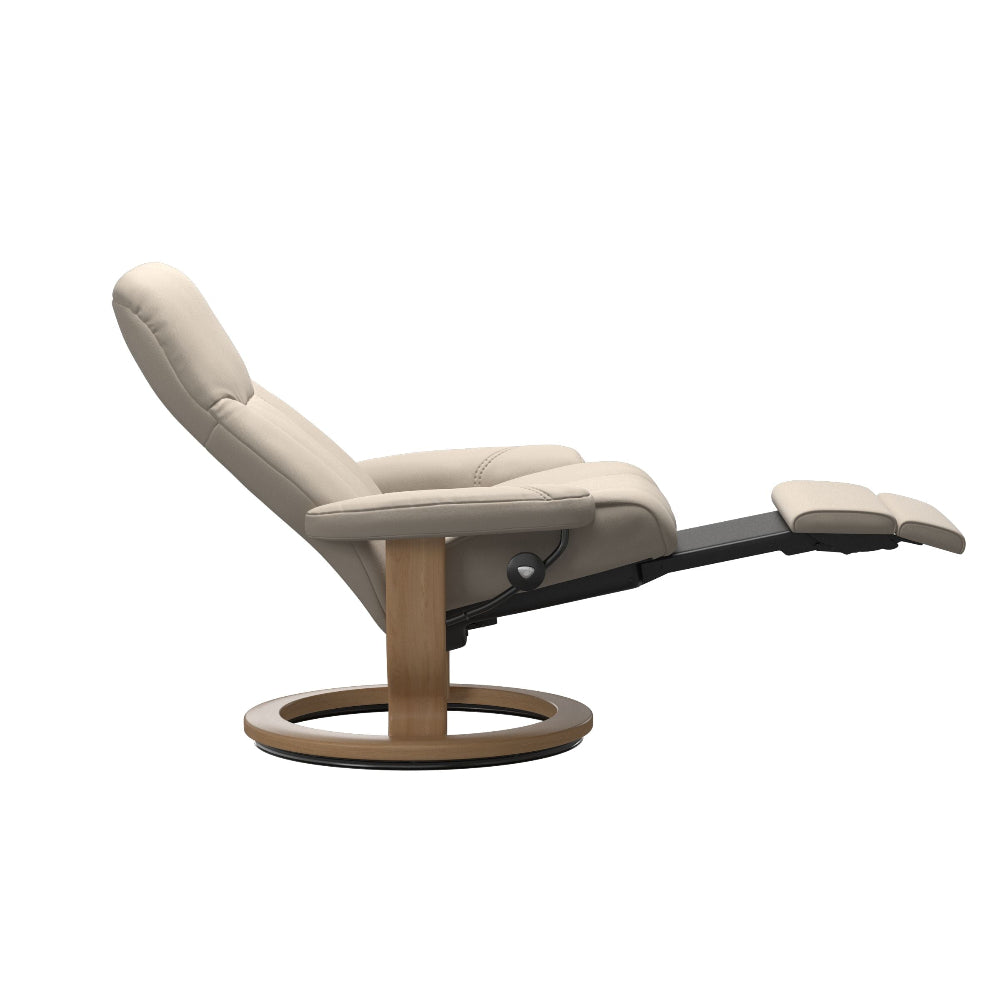 Sillón modelo CONSUL Classic Power™ Plus™ System Power™ de Stressless piel Paloma