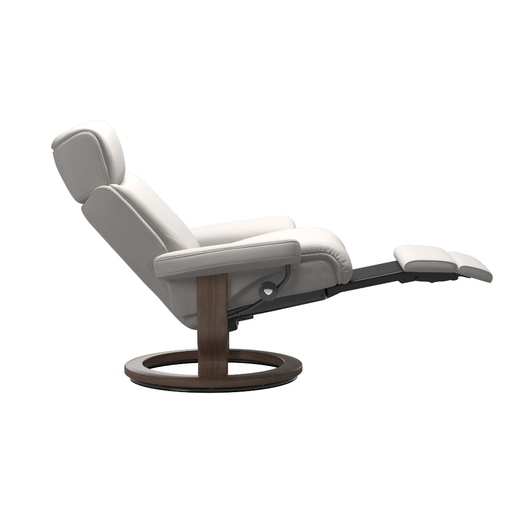 Sillón modelo MAGIC Classic Power™ Plus™ System Power™ de Stressless piel Batick