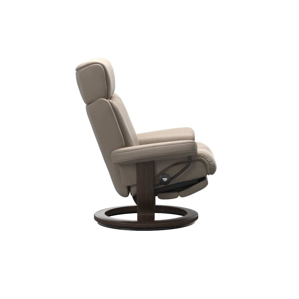 Sillón modelo MAGIC Classic Power™ Plus™ System Power™ de Stressless piel Paloma