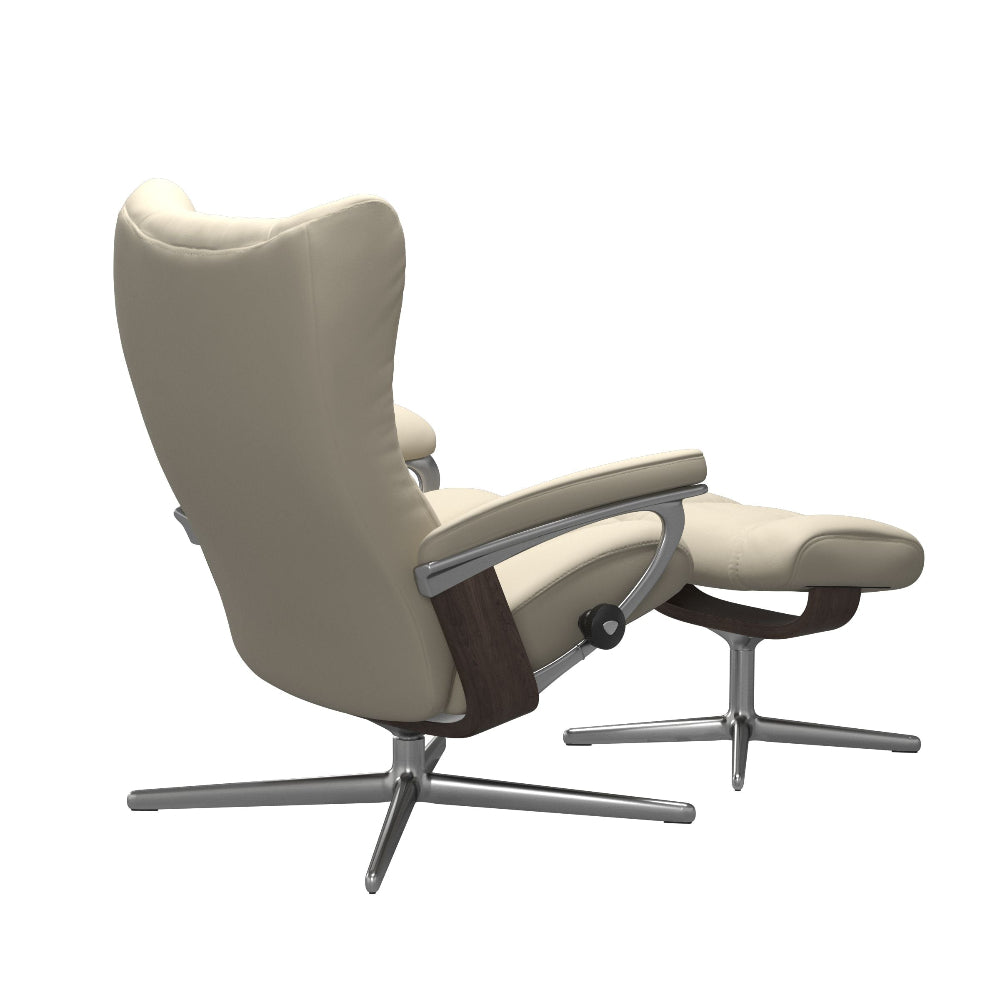Sillón modelo WING Cross Plus™ System BalanceAdapt™ de Stressless en piel Batick