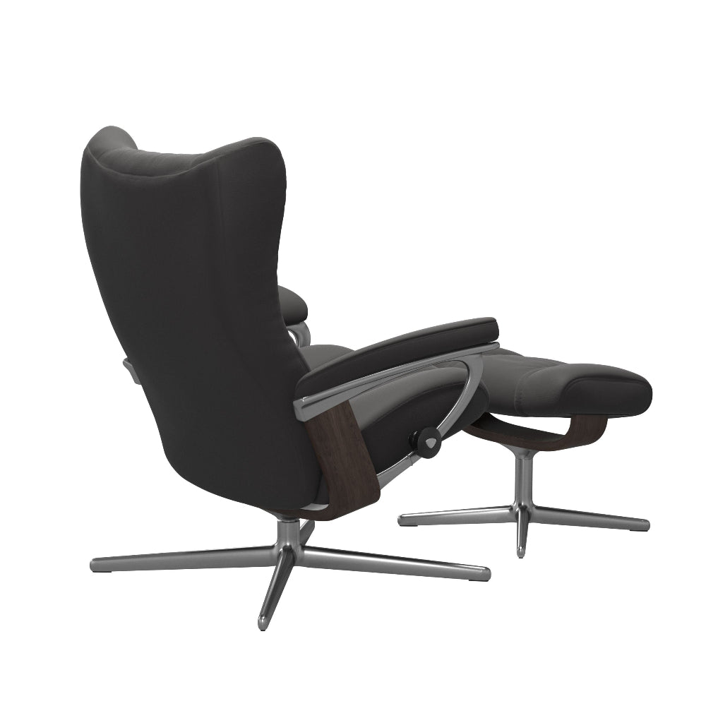 Sillón modelo WING Cross Plus™ System BalanceAdapt™ de Stressless en piel Paloma