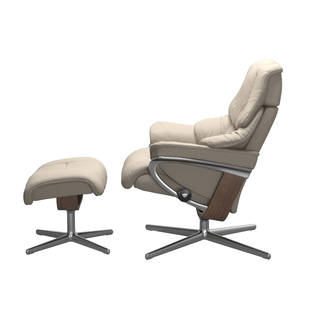 Sillón modelo RENO Cross Plus™ System BalanceAdapt™ de Stressless en piel Paloma
