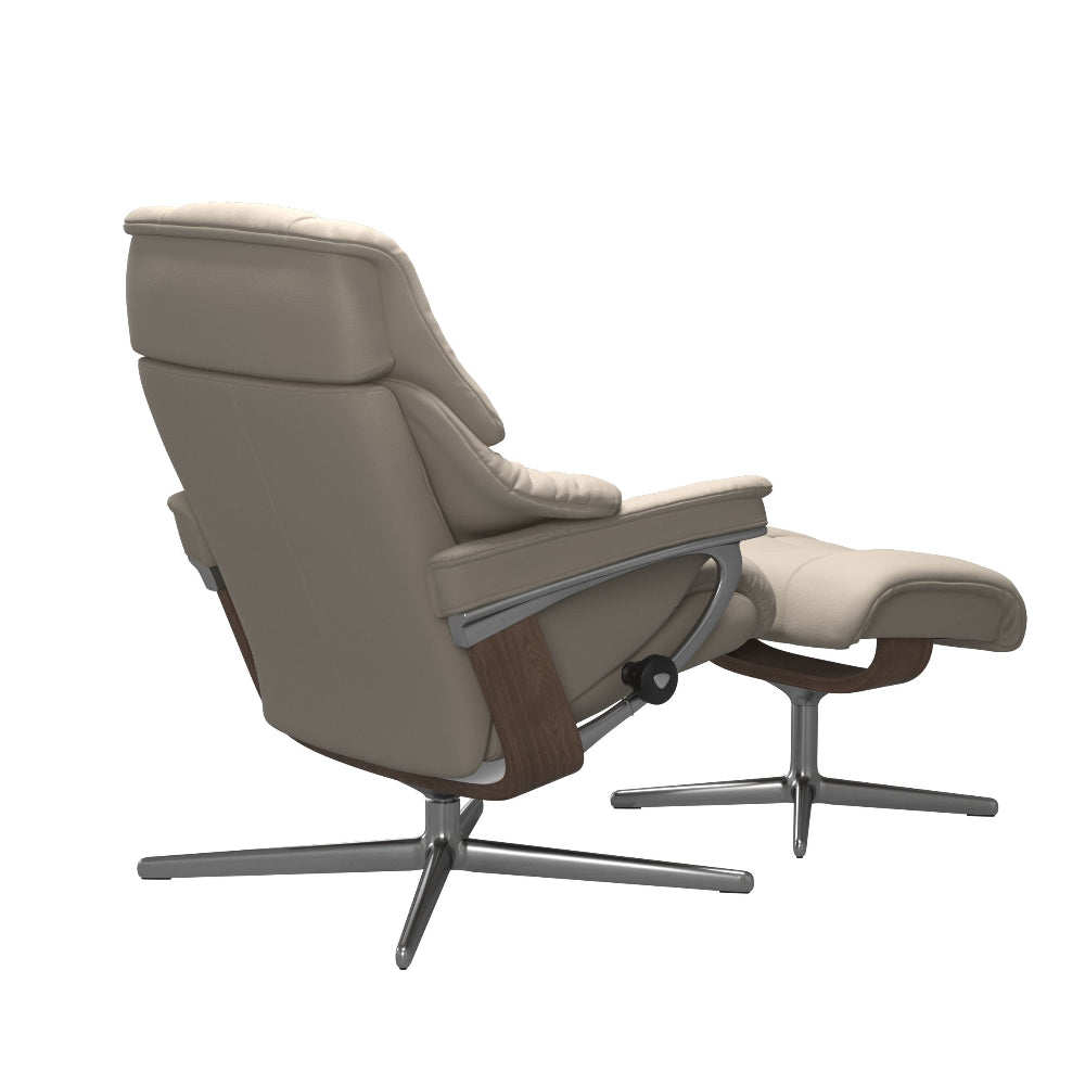 Sillón modelo RENO Cross Plus™ System BalanceAdapt™ de Stressless en piel Paloma
