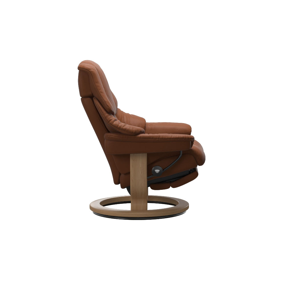 Sillón modelo RENO Classic Power™ Plus™ System Power™ de Stressless piel Paloma