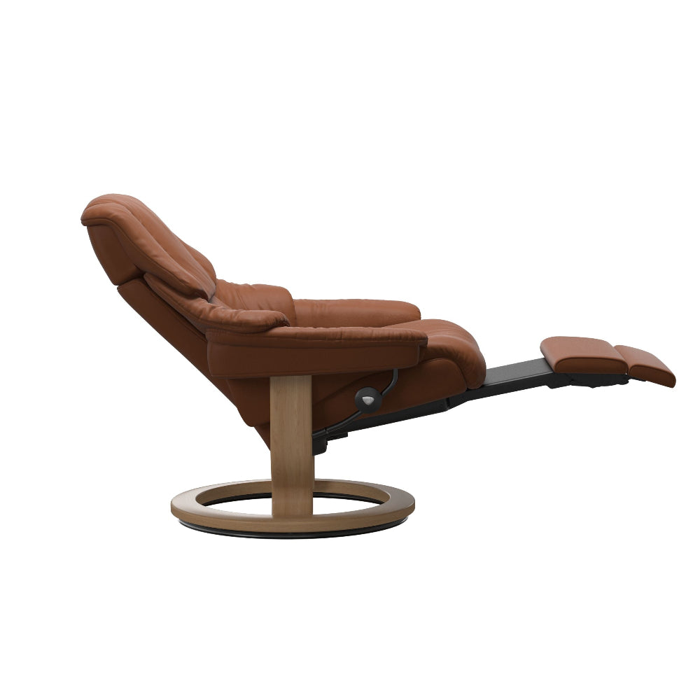 Sillón modelo RENO Classic Power™ Plus™ System Power™ de Stressless piel Paloma