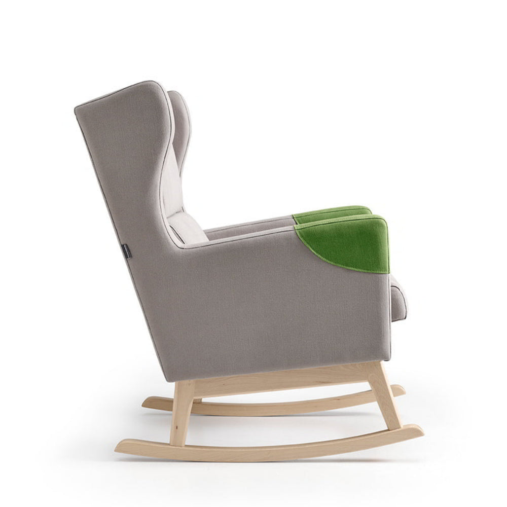 Butaca con balancín de diseño nórdico modelo NORIK