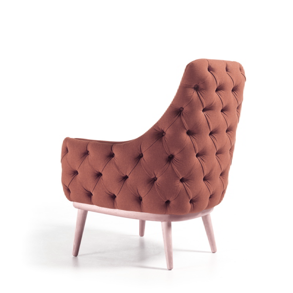 Butaca de diseño nórdico modelo GINA capitoné con respaldo alto Tapizado Lido