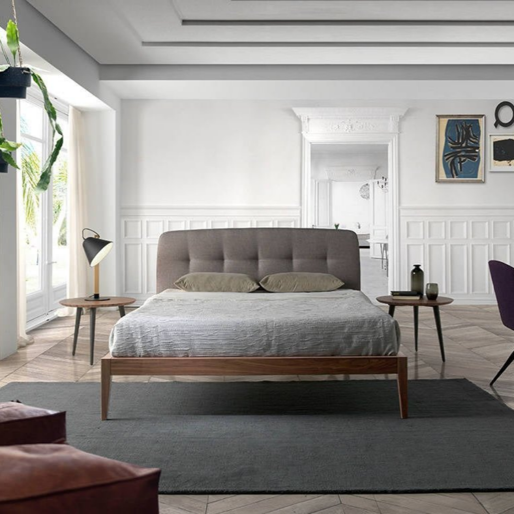 Cama tapizada con estructura madera ELECP172