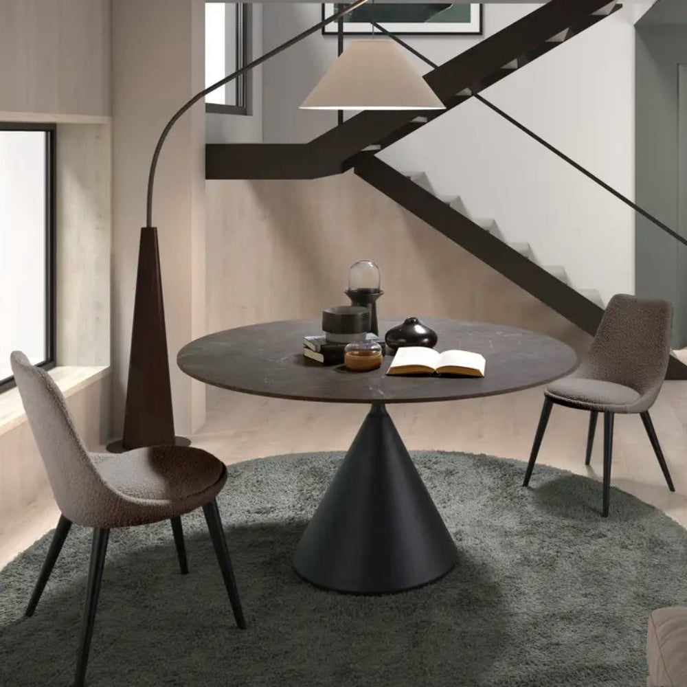 Mesa de comedor redonda disponible en sidivani