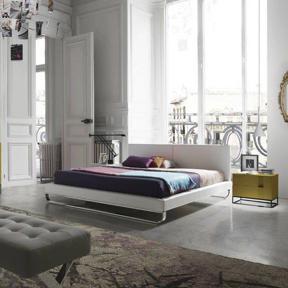 Mesita de Noche Lacada Patas Acero Negro Colección Elegance