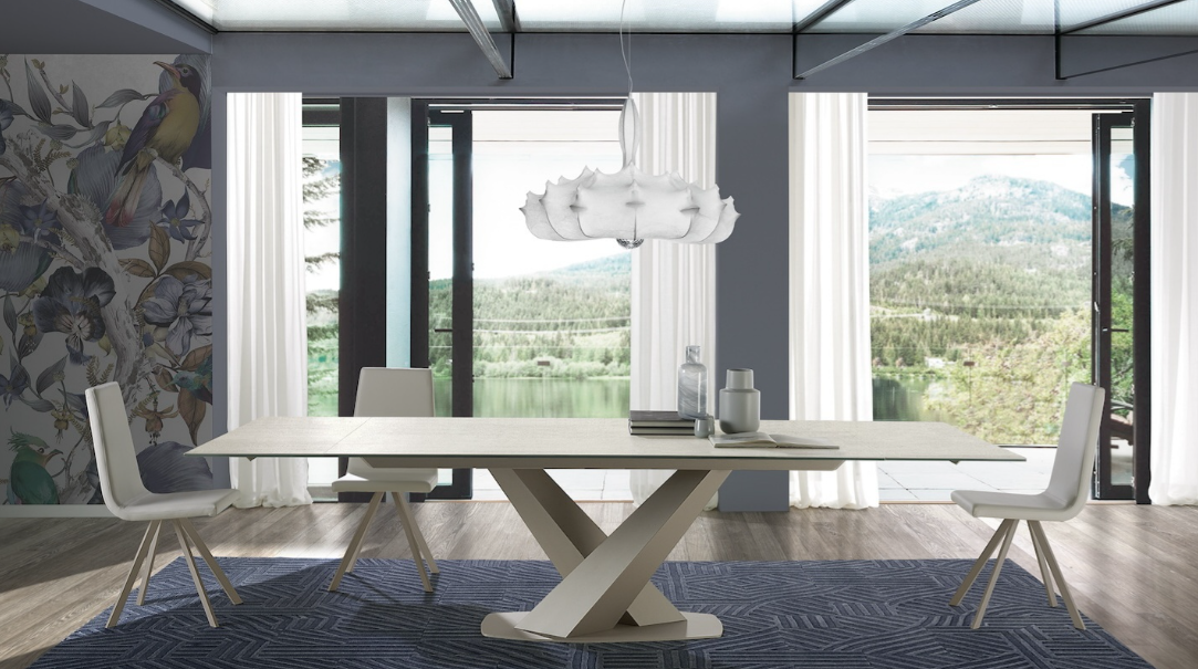 Mesa comedor extensible de diseño modelo RTVCT