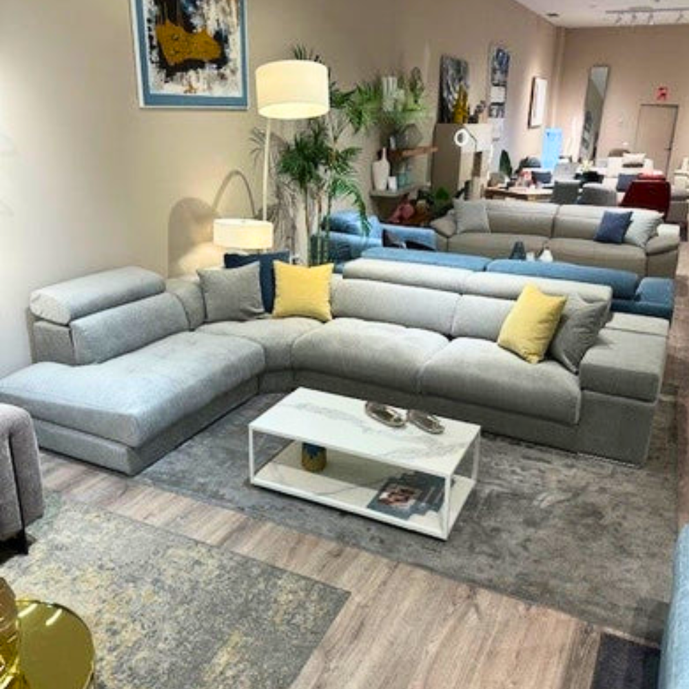 Rinconera de diseño abierto modelo NOWO en tela Crevin