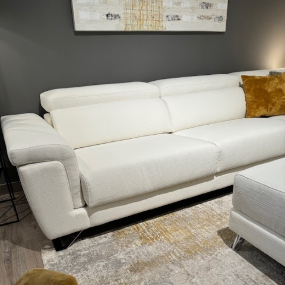 Rinconera de diseño abierto modelo RENZZO con 2 asientos deslizantes