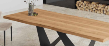 Mesa comedor de diseño Modelo Wuak tapa cantos en forma irregular