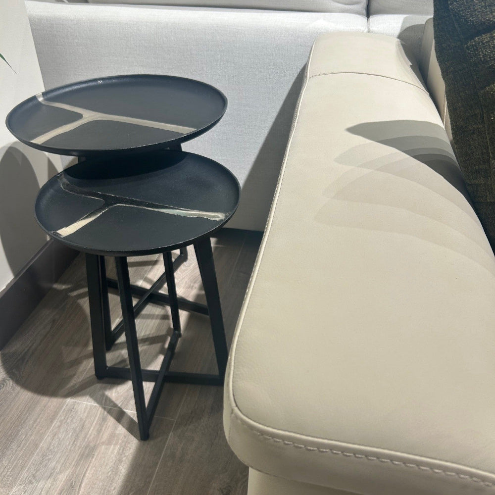 Set mesas rincón de diseño con detalle dorado