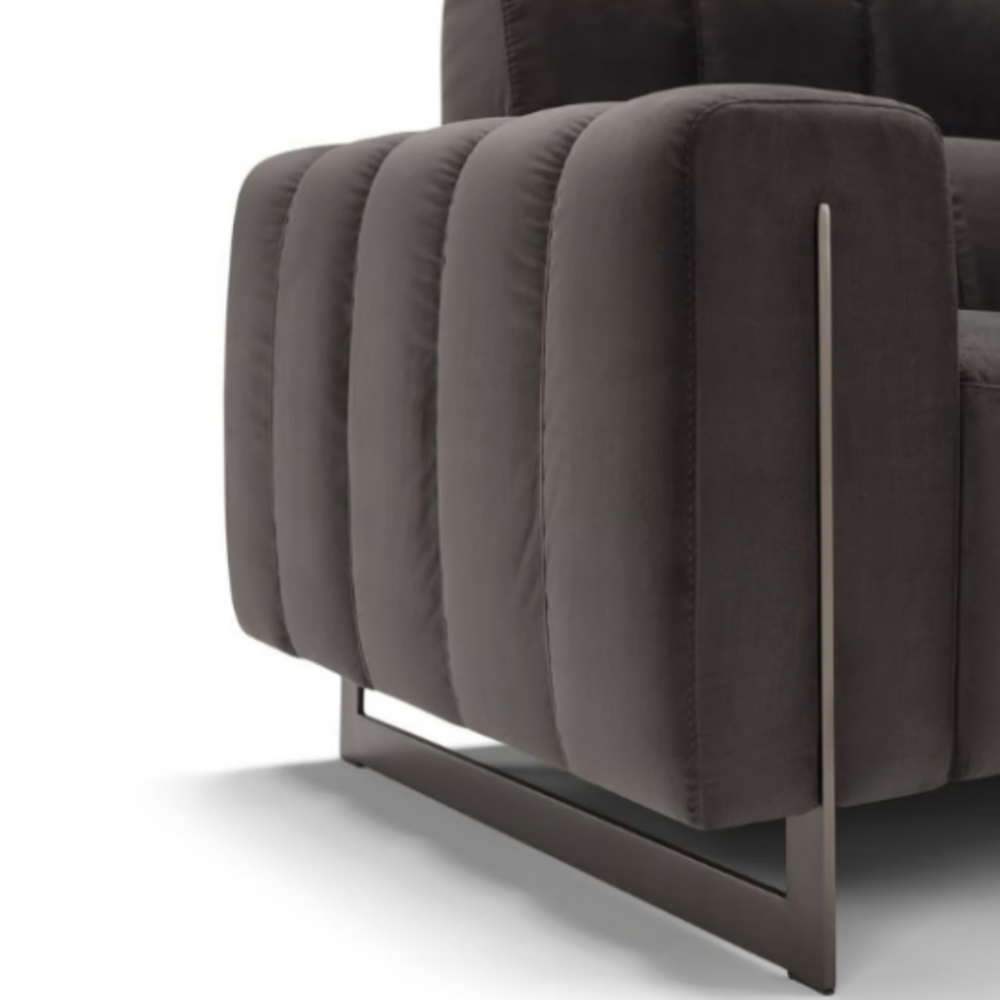 Sofá de diseño modelo HAMPTON con cabezal eléctrico ajustable