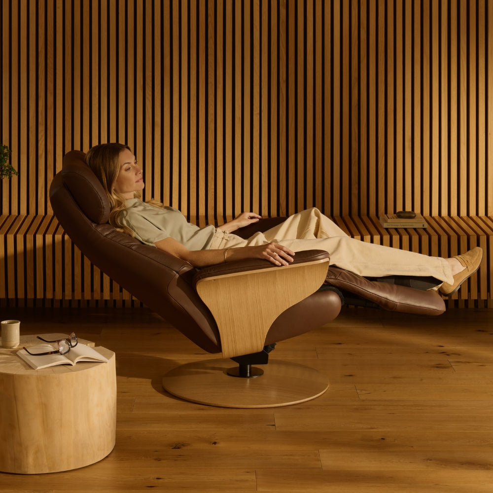 Sillón Stressless modelo ADAM Plus™ System Power™ Pie Disc Piel Paloma