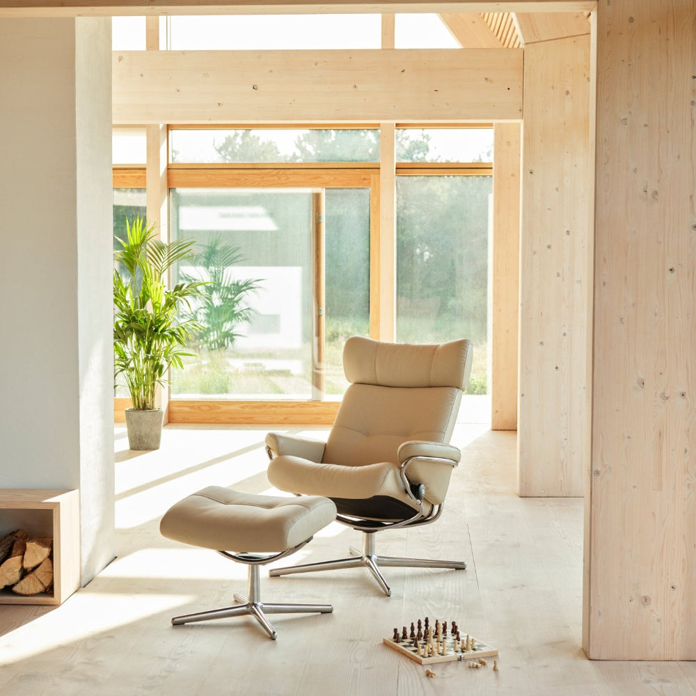 Sillón de Stressless® modelo BERLIN Pie Cross base Plus™ System BalanceAdapt™ piel Paloma