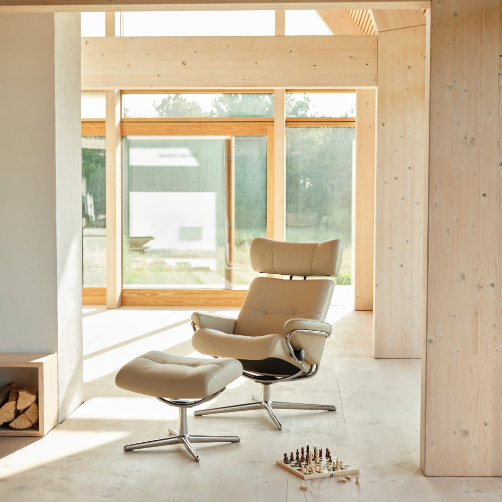 Sillón de Stressless® modelo BERLIN Pie Cross base Plus™ System BalanceAdapt™ piel Paloma
