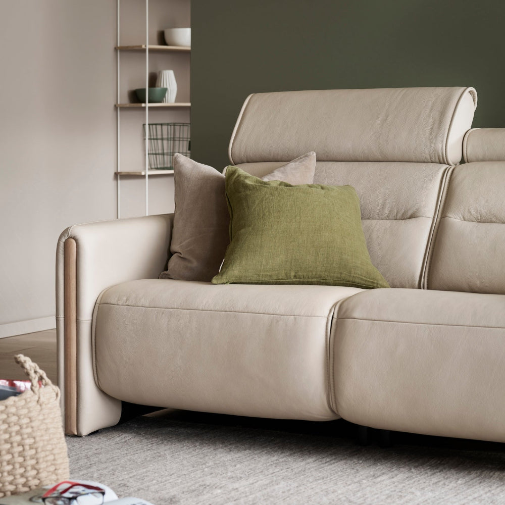 Sofá 3 plazas modelo EMILY Stressless® Power™ Brazo Madera piel Paloma