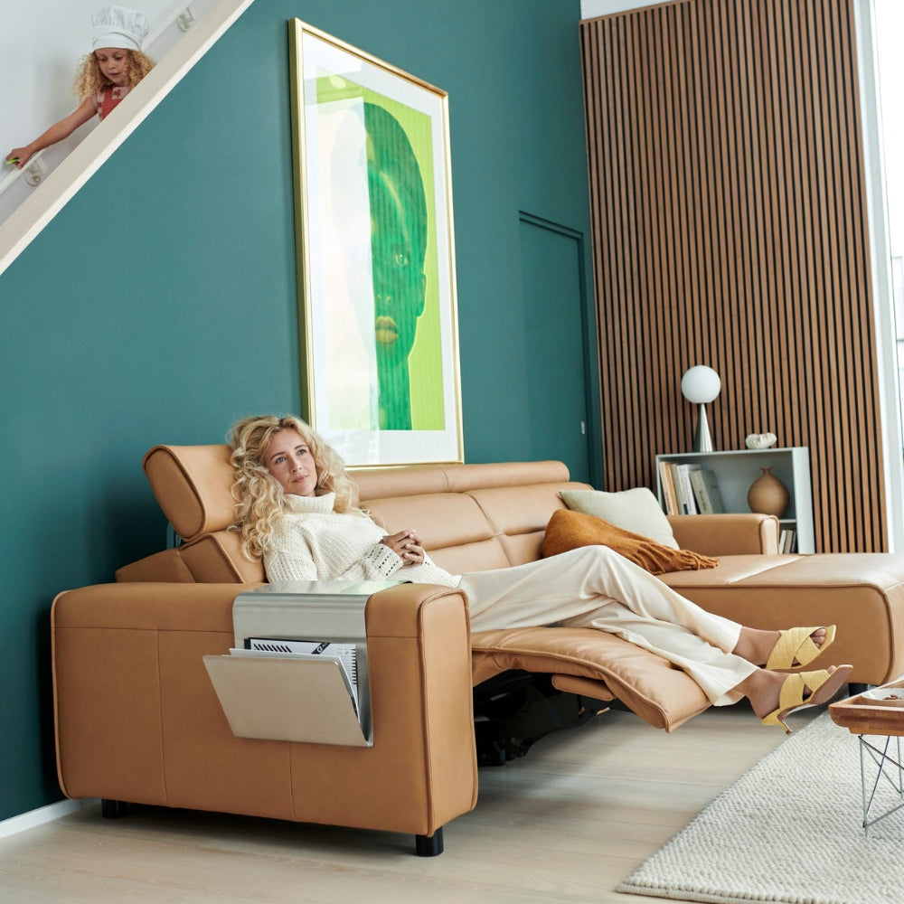 Sofá chaiselongue (M) Long Seat modelo EMILY Stressless® Power™ Brazo Ancho piel Paloma