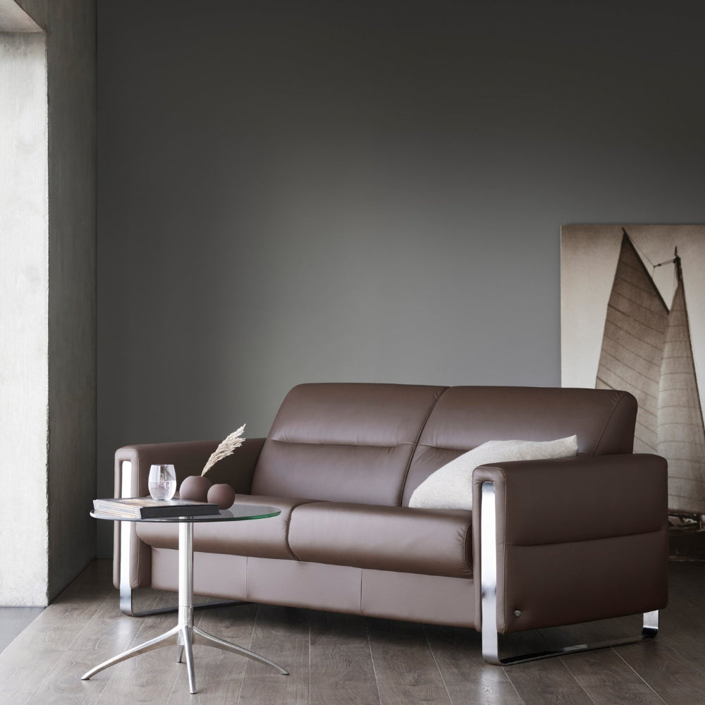 Sofá 2 plazas modelo FIONA Stressless® Comfort Zones™ Brazo METAL piel Paloma