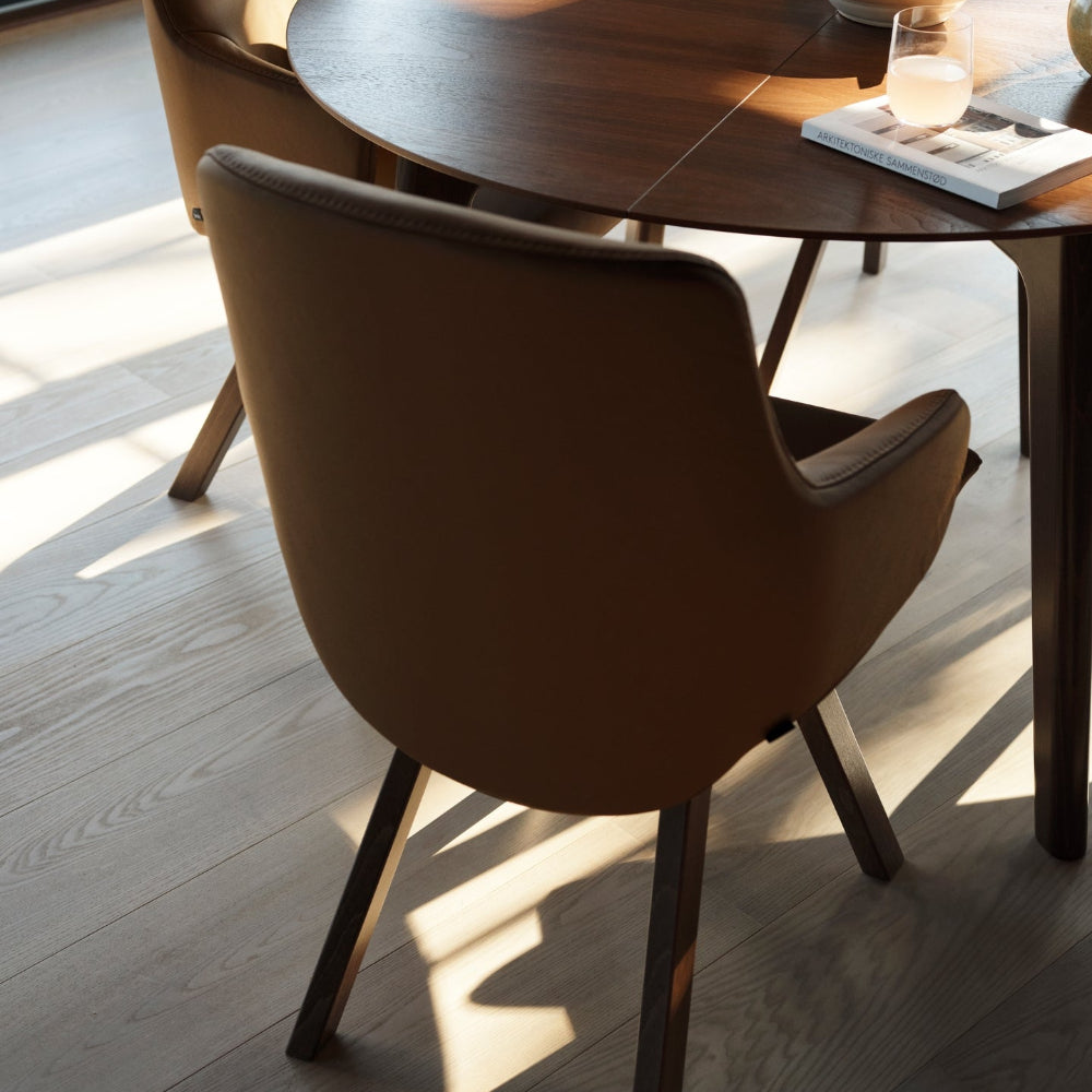 Silla de comedor Stressless® modelo LAUREL D200 con brazos Pie de Madera