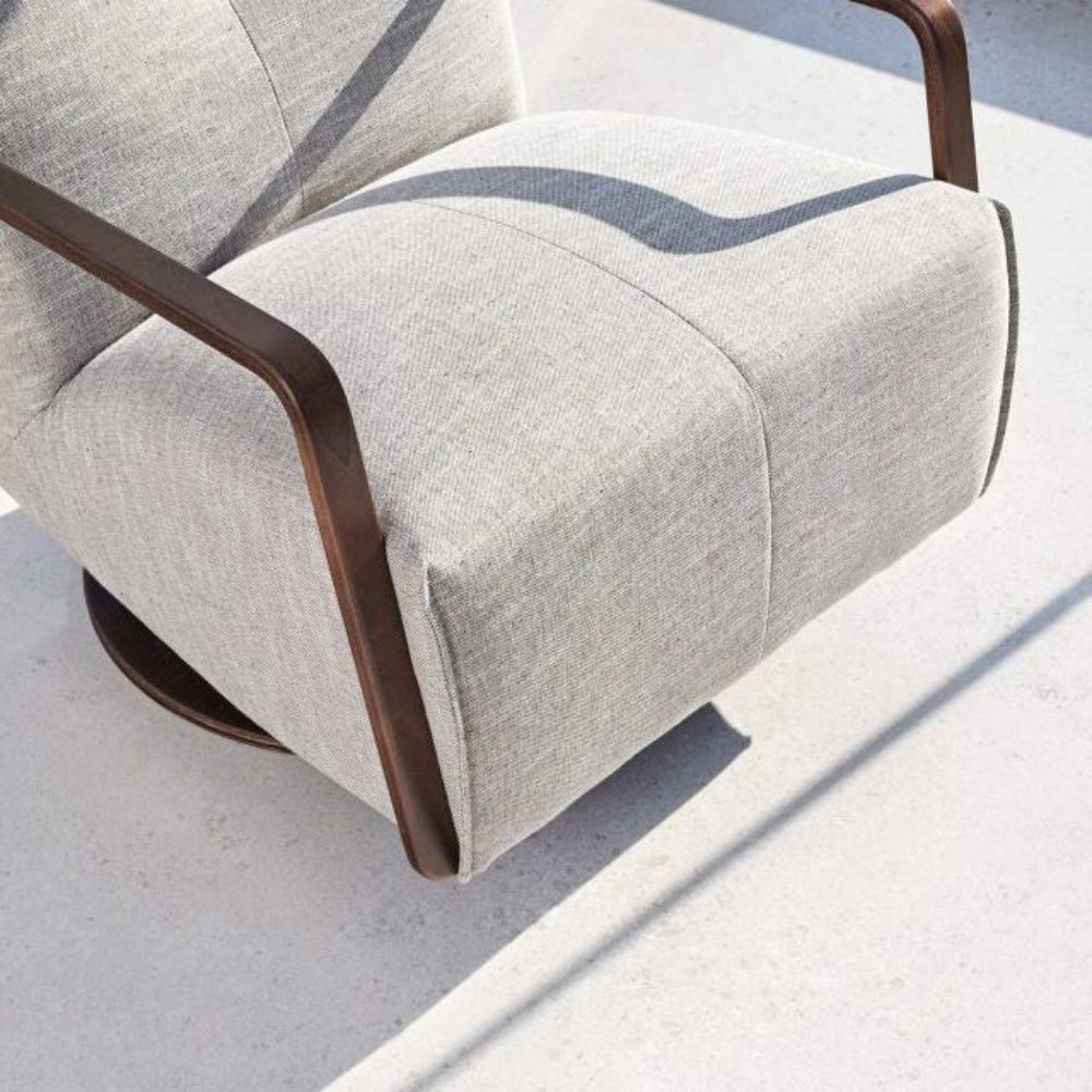 detalle del asiento de butaca giratorioa modelo yoko alto disponible en sidivani