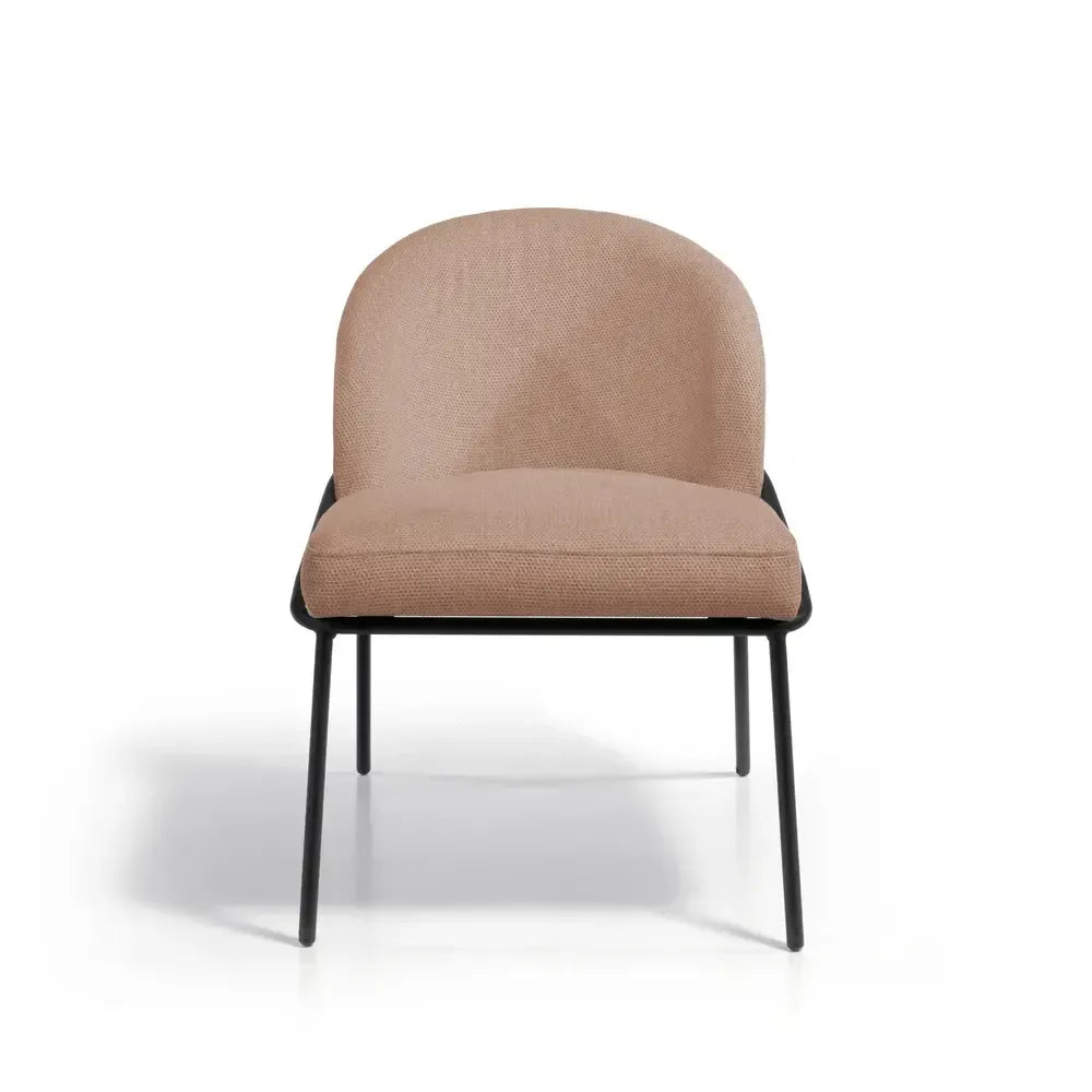 Silla de diseño estructura metal negro