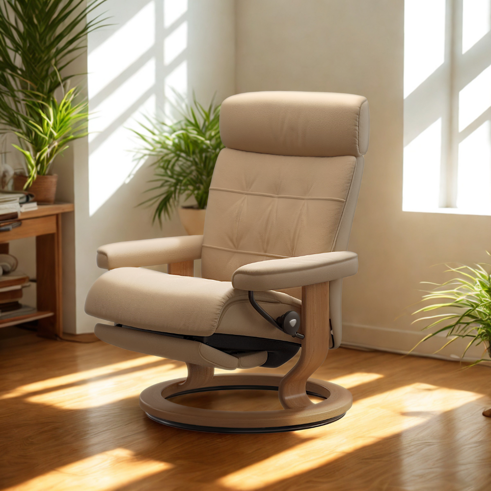 foto de producto modelo erik de stressless con reposapies integrado disponiblle en sidivani