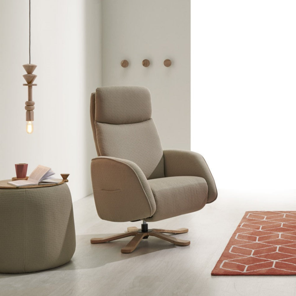 Butaca de diseño mecanismo relax giratorio modelo KENNEDY