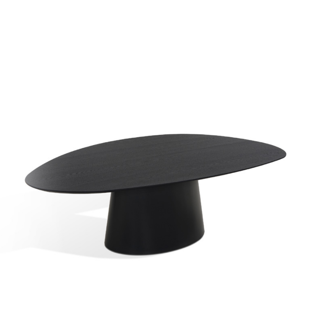 Mesa de comedor de forma irregular con base cónica