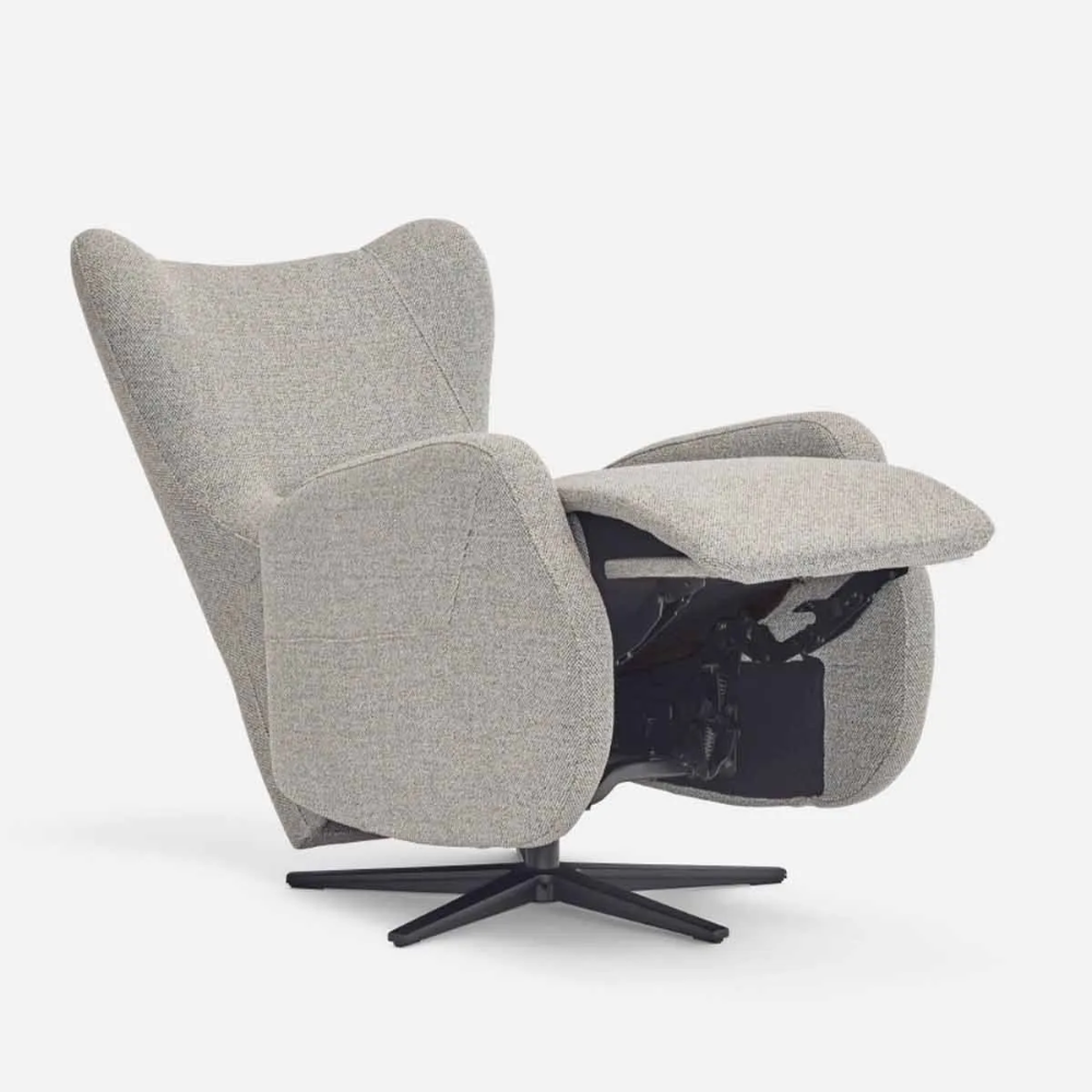 butaca giratoria modelo ayam completamente reclinada