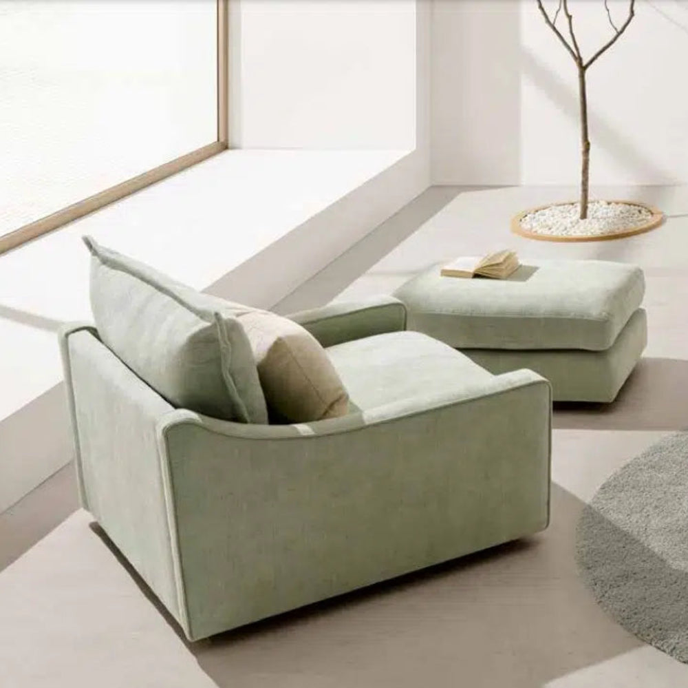 Sillón de diseño y amplia sentada modelo OLAVIDE