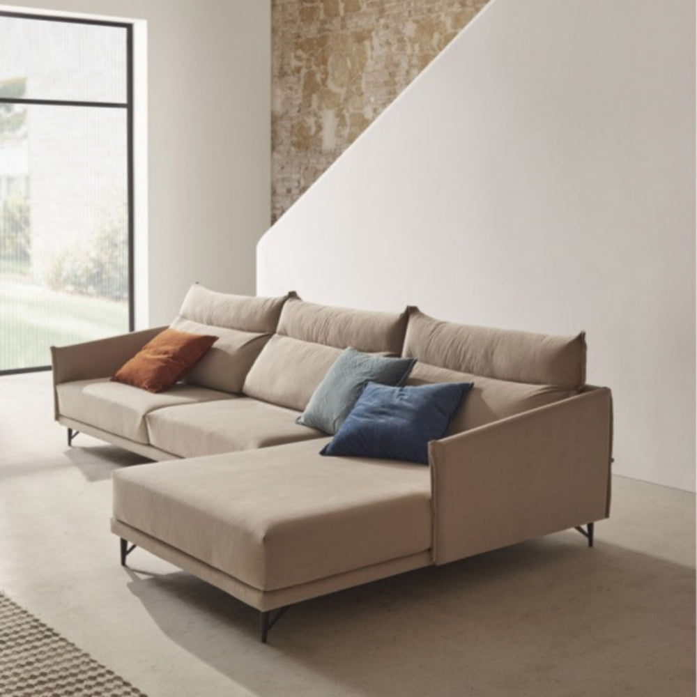 Chaiselongue de diseño modelo NEIL en Aquaclean