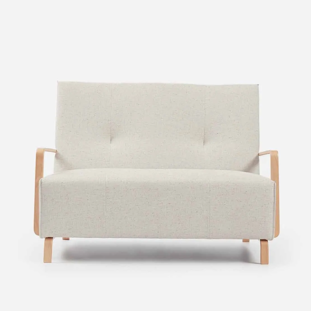 Sofá de 2 plazas de diseño nórdico modelo KOYO visto de frente