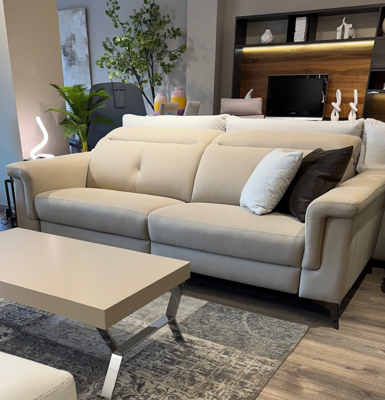 Sofa relax de diseño modelo VICTORIA en piel