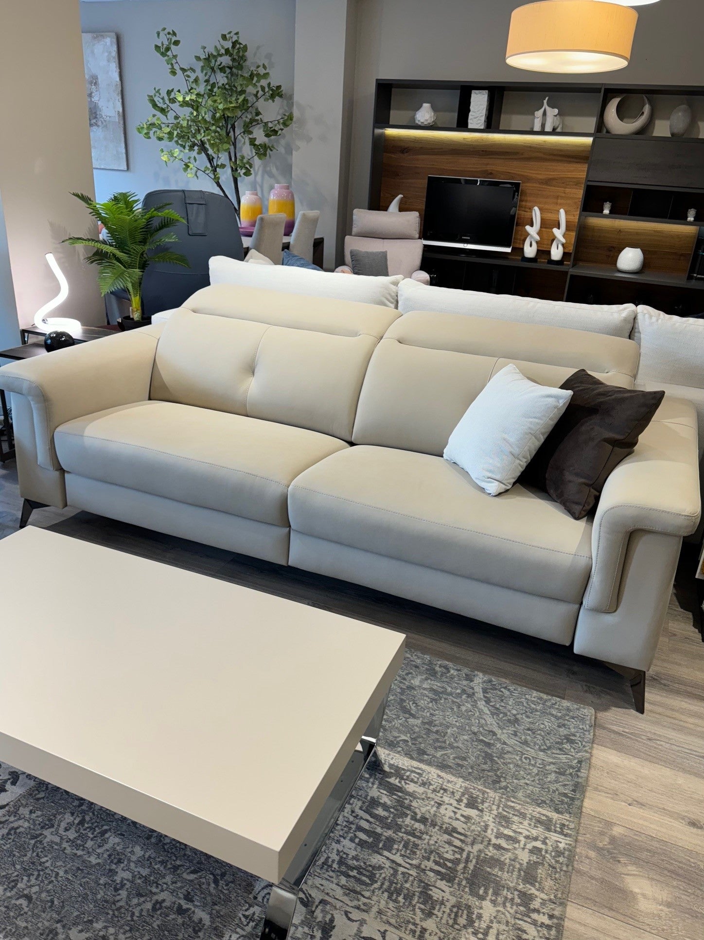 Sofa relax de diseño modelo VICTORIA en piel