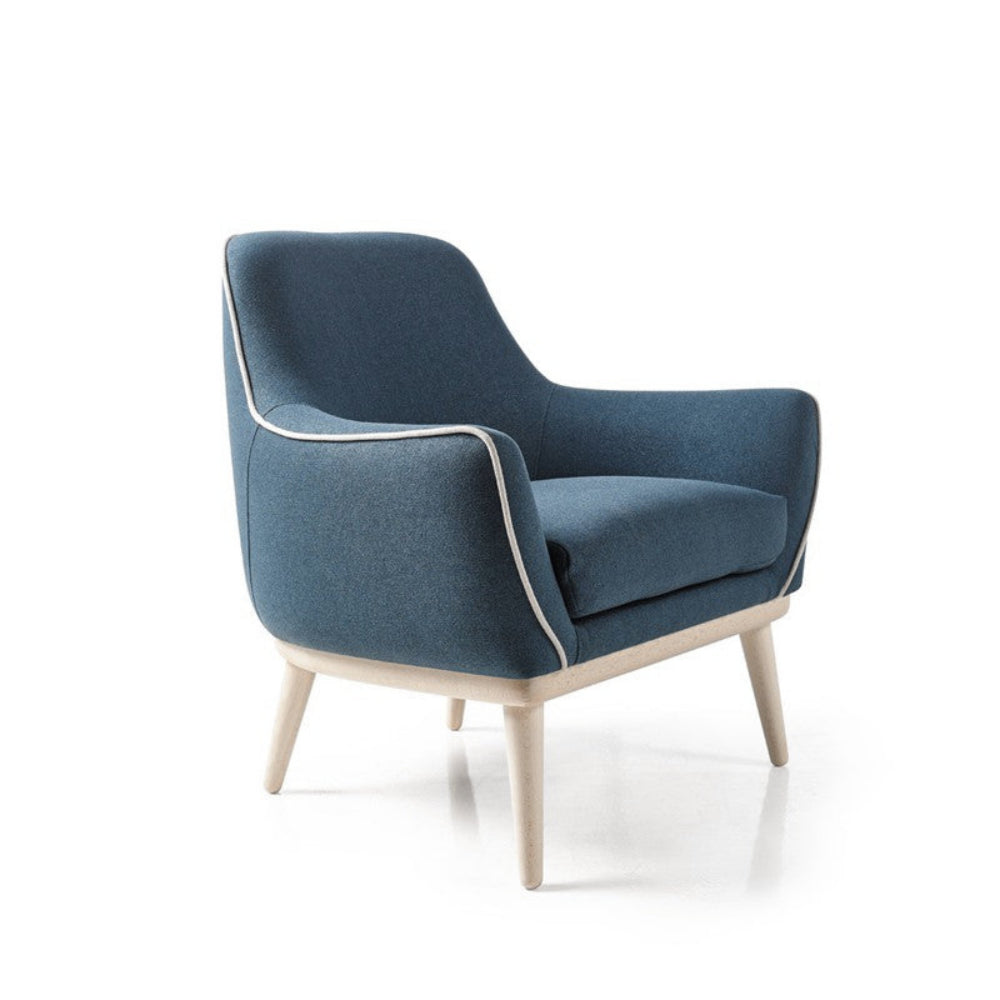 Butaca nórdica modelo GINA Lisa Respaldo Bajo Tapizado Habana