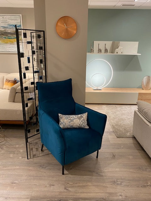 Butaca de diseño italiano modelo TAO tapizado