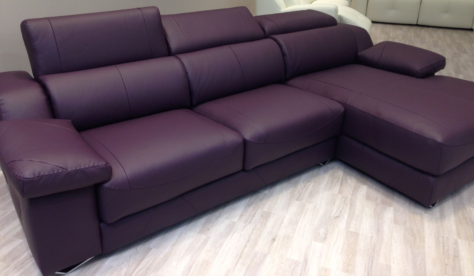 Chaiselongue de piel modelo DESLIZ