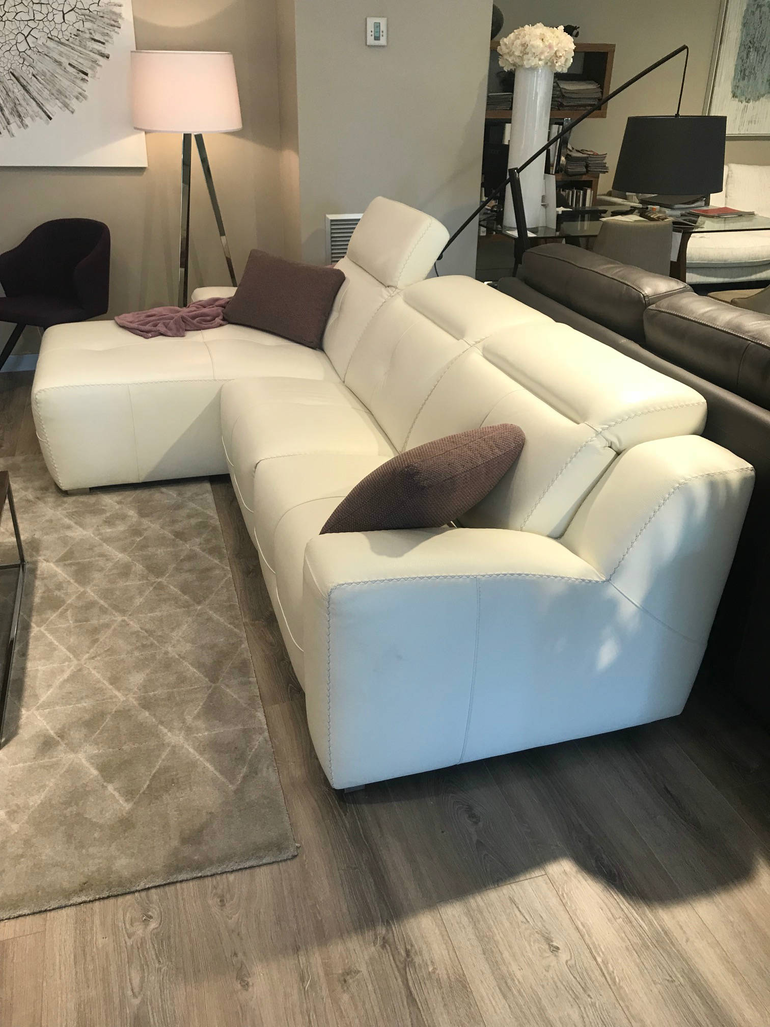 Chaiselongue modelo TRESOR con 2 asientos relax en piel
