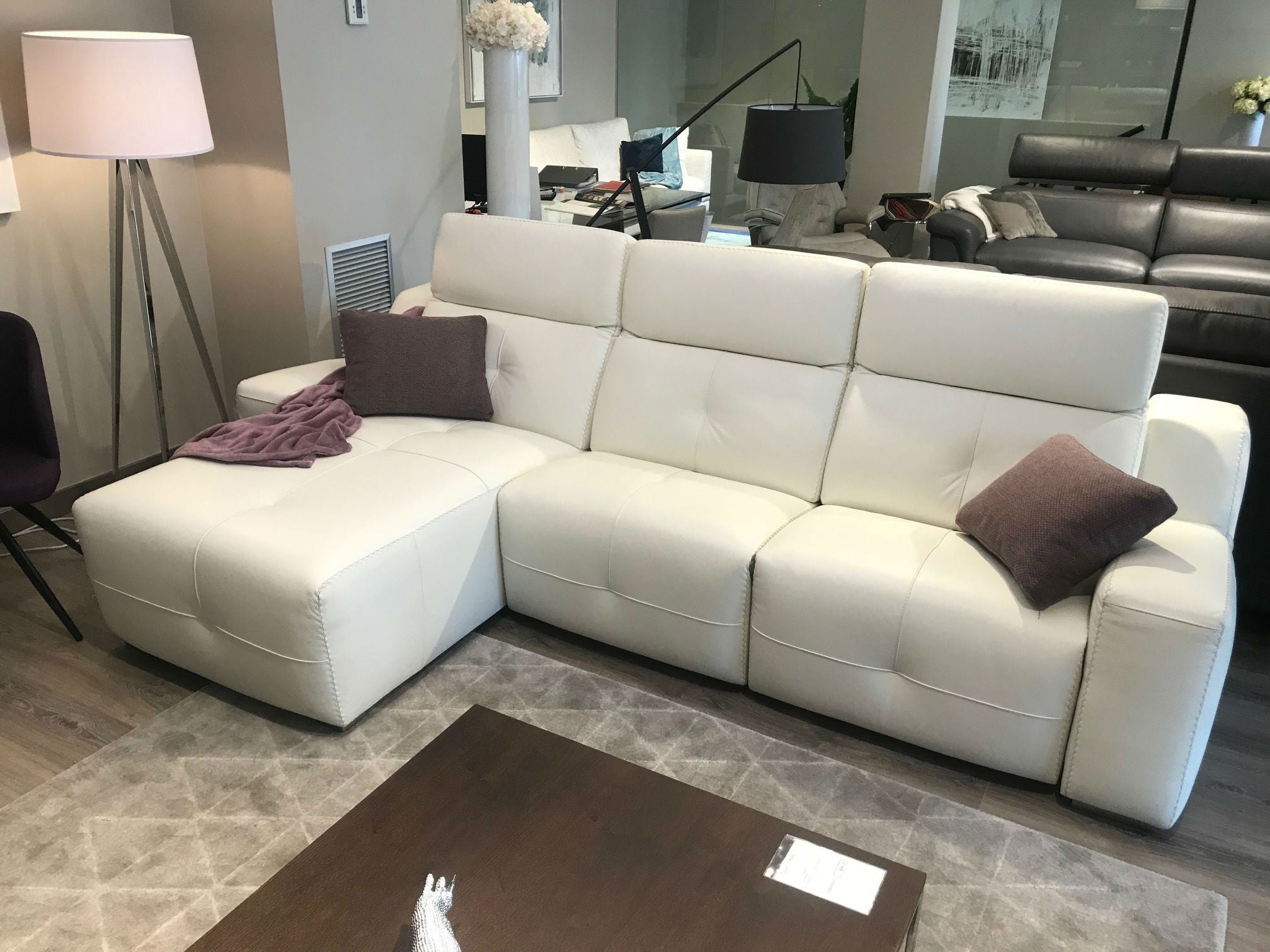 Chaiselongue modelo TRESOR con 2 asientos relax en piel