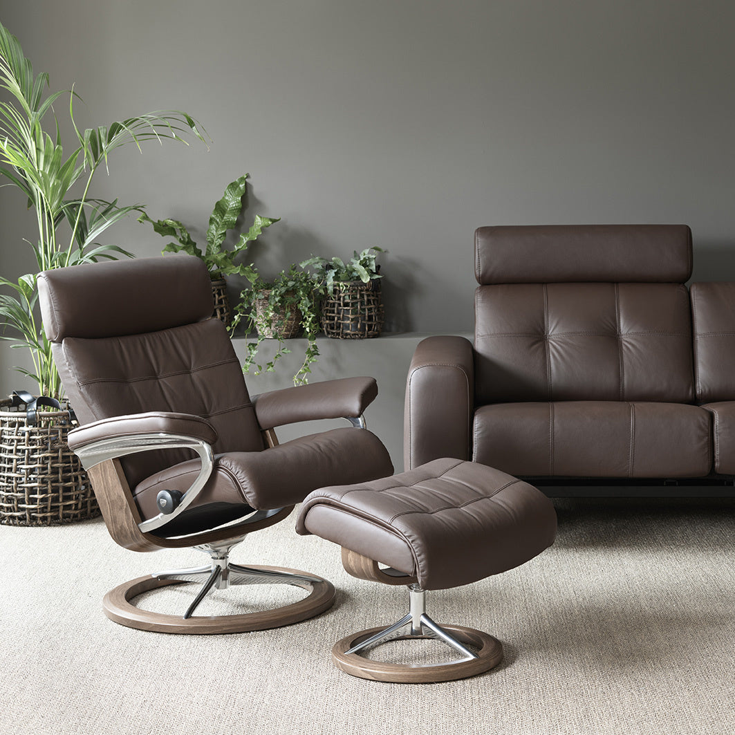 Sillon Stressless modelo ERIK con pie Signature en piel Paloma