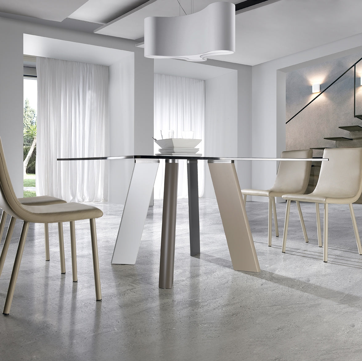 Mesa Comedor Fija cuadrada con pata lacadas multicolor