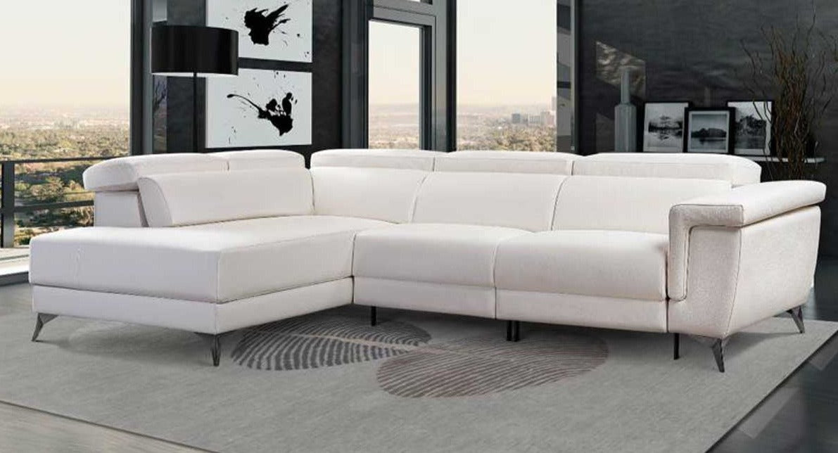 Rinconera de diseño abierto modelo Renzzo con 2 asientos relax motorizados en Piel Blanca