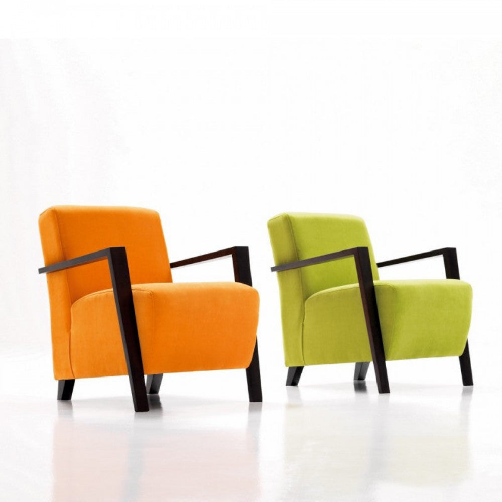Sillón bajo brazo madera lineas neo clasico