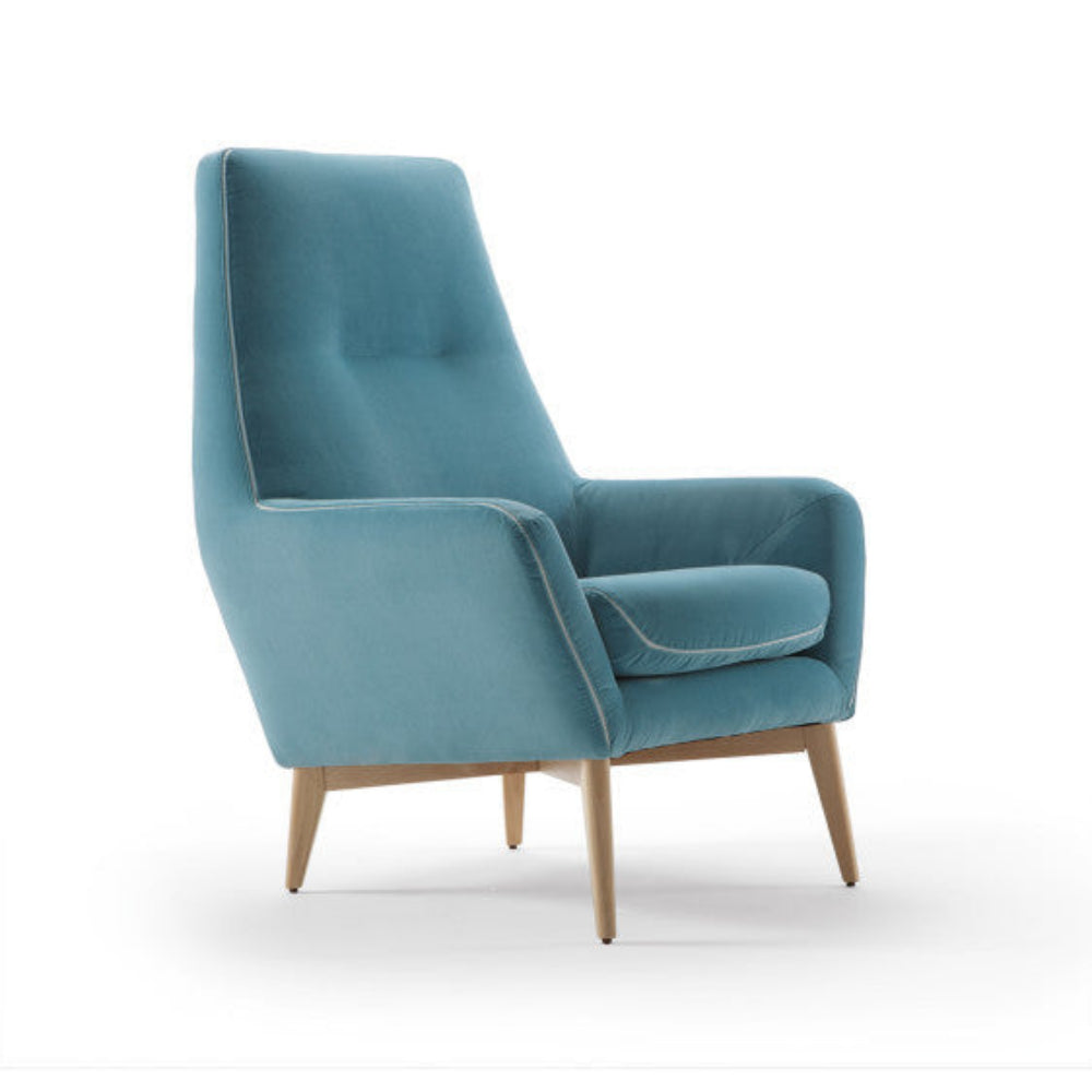 Sillón de diseño modelo NICASSIA en tela Aquaclean