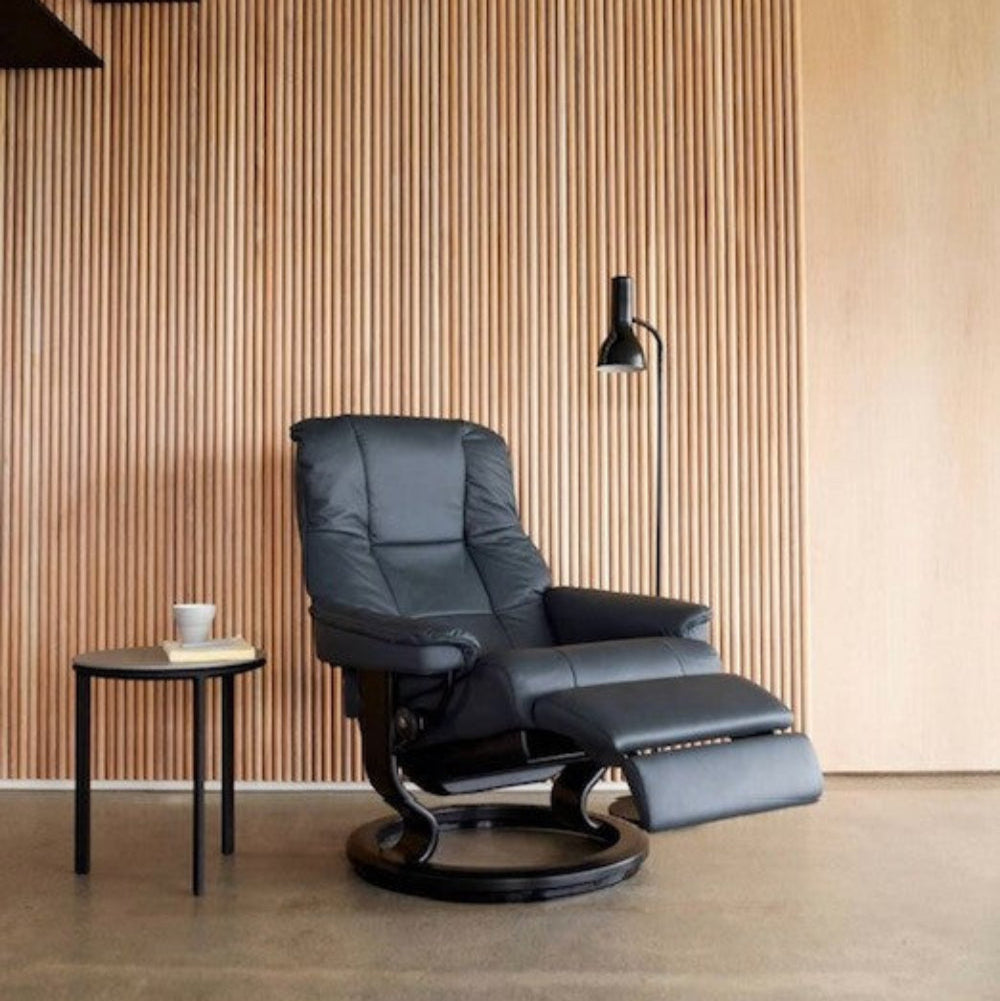 Sillón modelo MAYFAIR Classic Power™ Plus™ System Power™ de Stressless piel Batick